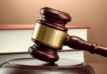 Бывший новгородский полицейский получил штраф за мошенничество