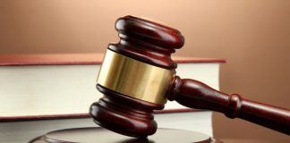 Бывший новгородский полицейский получил штраф за мошенничество