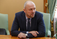 Бывший новгородский главврач стал зампредом областного правительства в Твери Березин