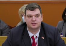 Реплика: товарищ Макаревич совсем покончил с пролетарским интернационализмом